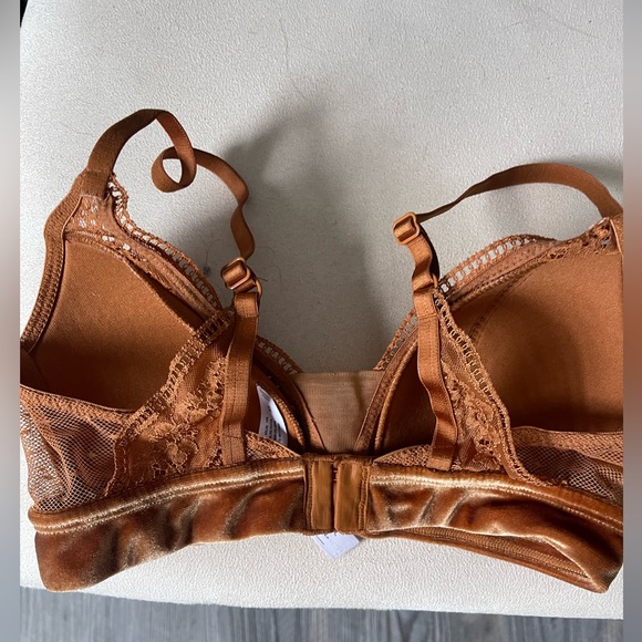 Velvet and lace bralette - Picture 4 of 4